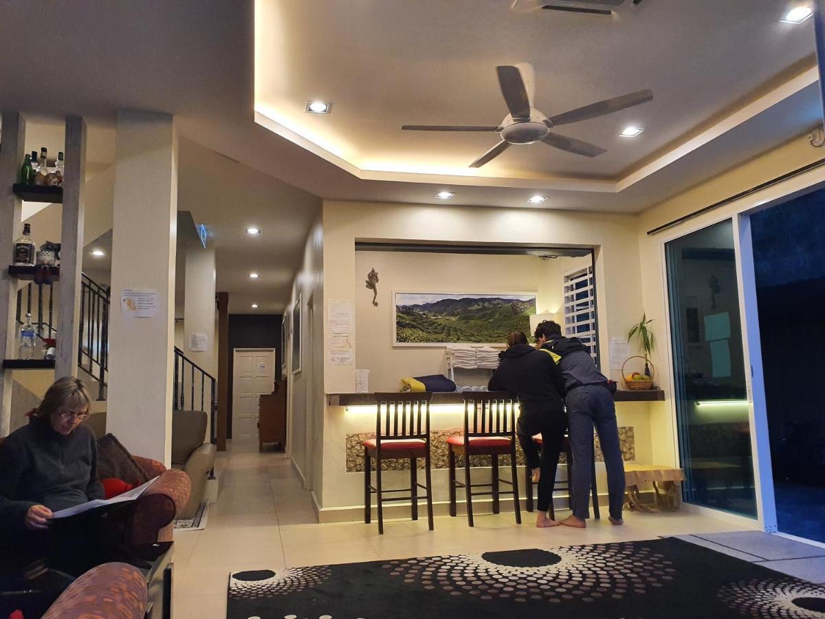 Fathers Guesthouse Bungalow Cameron Highlands Exterior foto