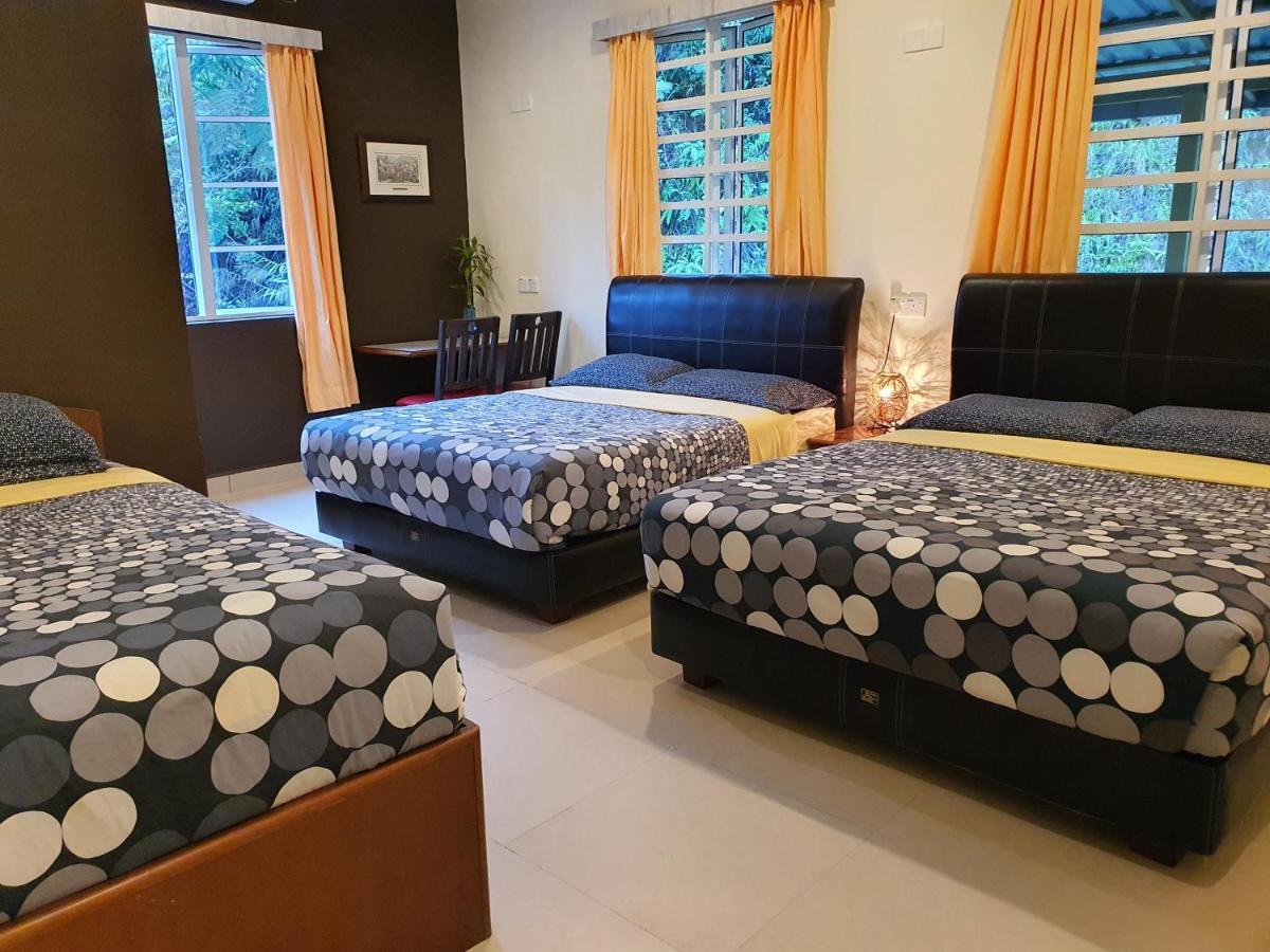 Fathers Guesthouse Bungalow Cameron Highlands Exterior foto